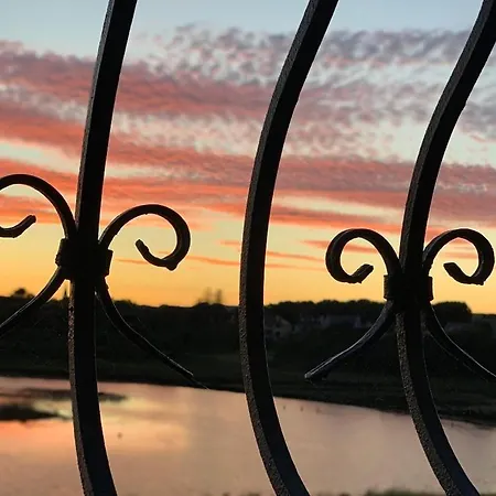 Atlantic Lodge غالواي