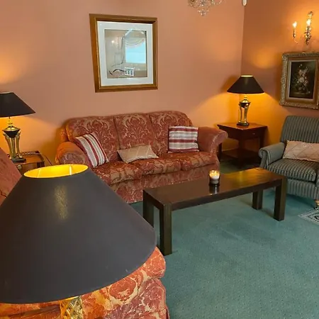 Atlantic Lodge بيت ضيافة *