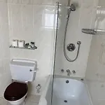 Atlantic Lodge ゲストハウス ゴールウェイ