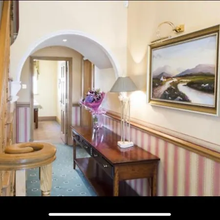 Atlantic Lodge *